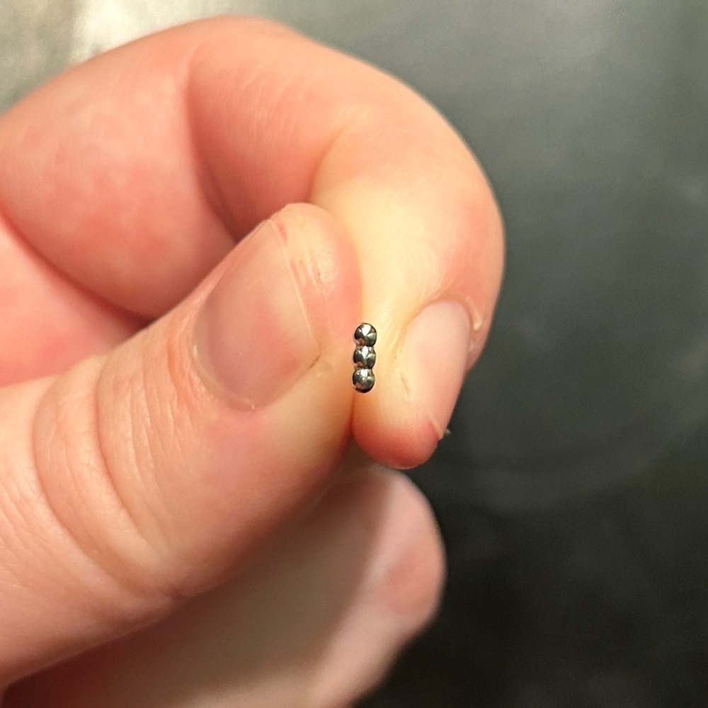 14K White Gold Threadless End